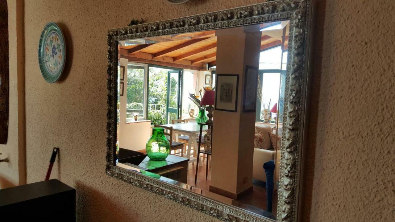 Casa Il Faro Villa Con Piscina كاستلمولا المظهر الخارجي الصورة