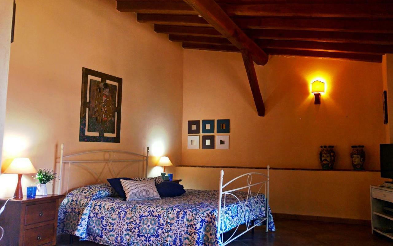 Casa Il Faro Villa Con Piscina كاستلمولا المظهر الخارجي الصورة